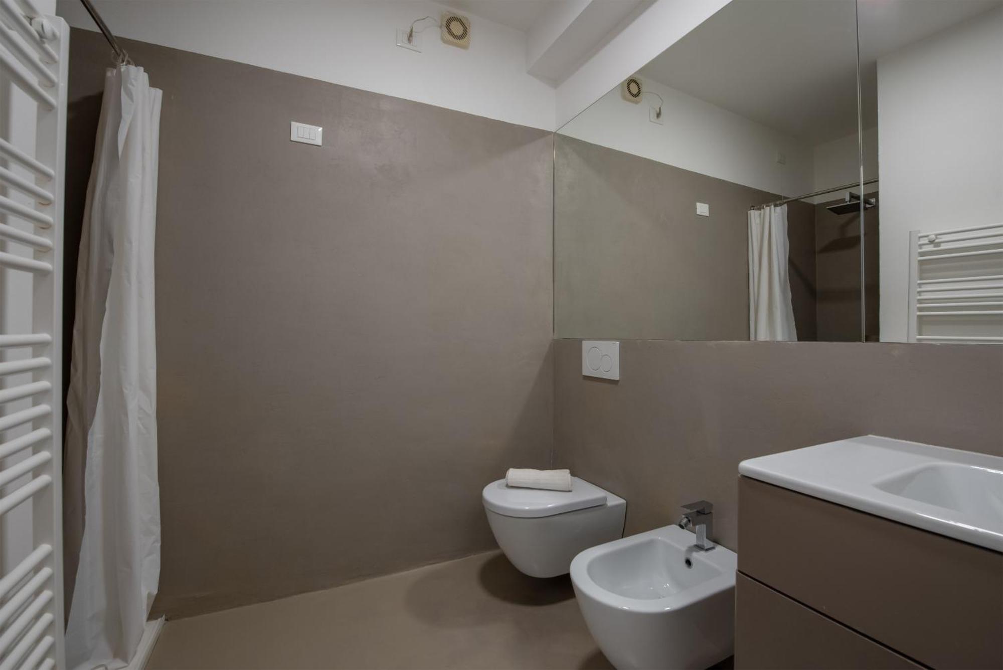 Residence Orti Apartments By Wonderful Italy Salò Eksteriør billede